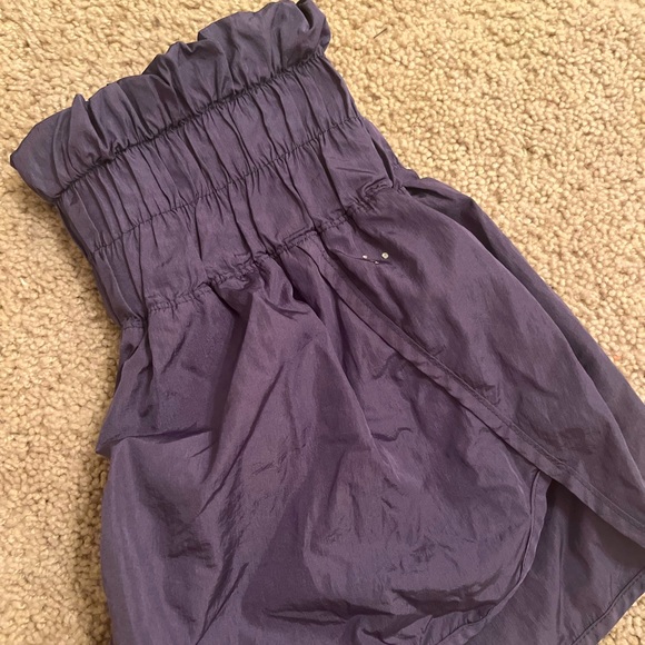 Free People Shorts; Size: Small - Picture 5 of 7